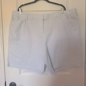 Lands' End Blue and White Seersucker Striped Bermuda Size 22 Shorts